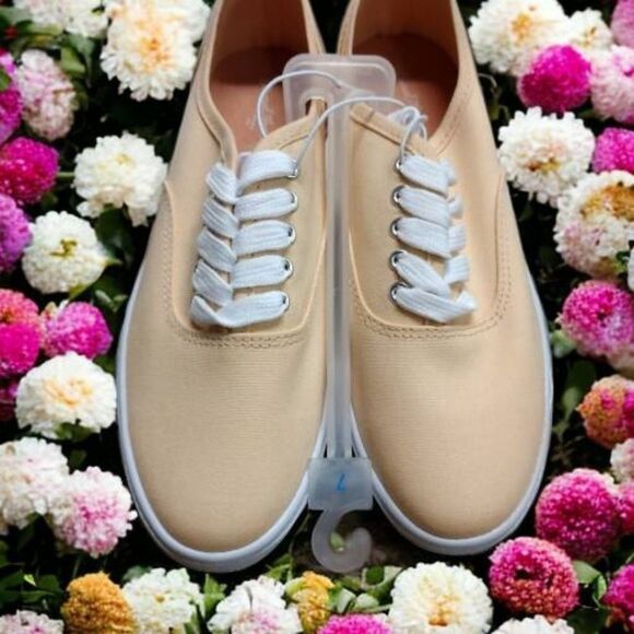 Universal Thread Orange Lace-Up Shoes! - Picture 1 of 9
